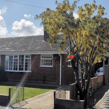 Spring Gardens Holiday Bungalow Cayton Buitenkant foto