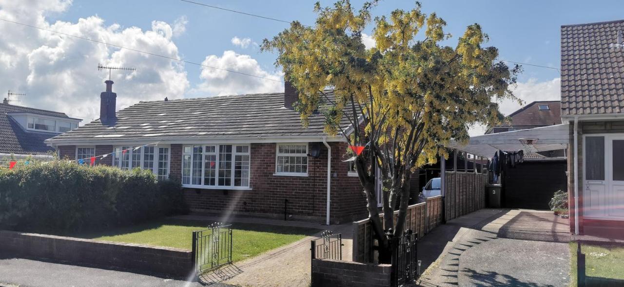 Spring Gardens Holiday Bungalow Cayton Buitenkant foto