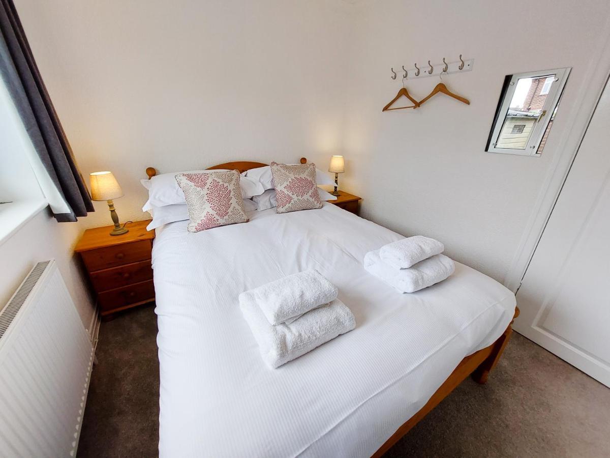 Spring Gardens Holiday Bungalow Cayton Buitenkant foto